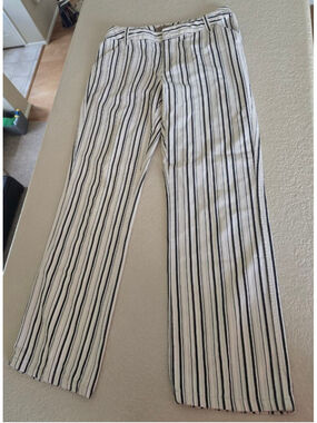 i.e. relaxed Ivory & Black Striped Wide Leg Pants Size 8 Pockets Ankle Crop